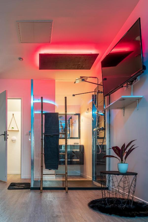 Suite L'echappee - Maison romantique - SPA&Sauna Privatif- Pole Dance - Lit rond avec miroir au plafond Pezarches Extérieur photo